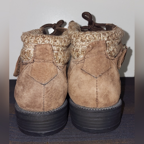 Predictions Leather Collections size 7W wide width Brown Lace Up Ankle Boots - Picture 6 of 10